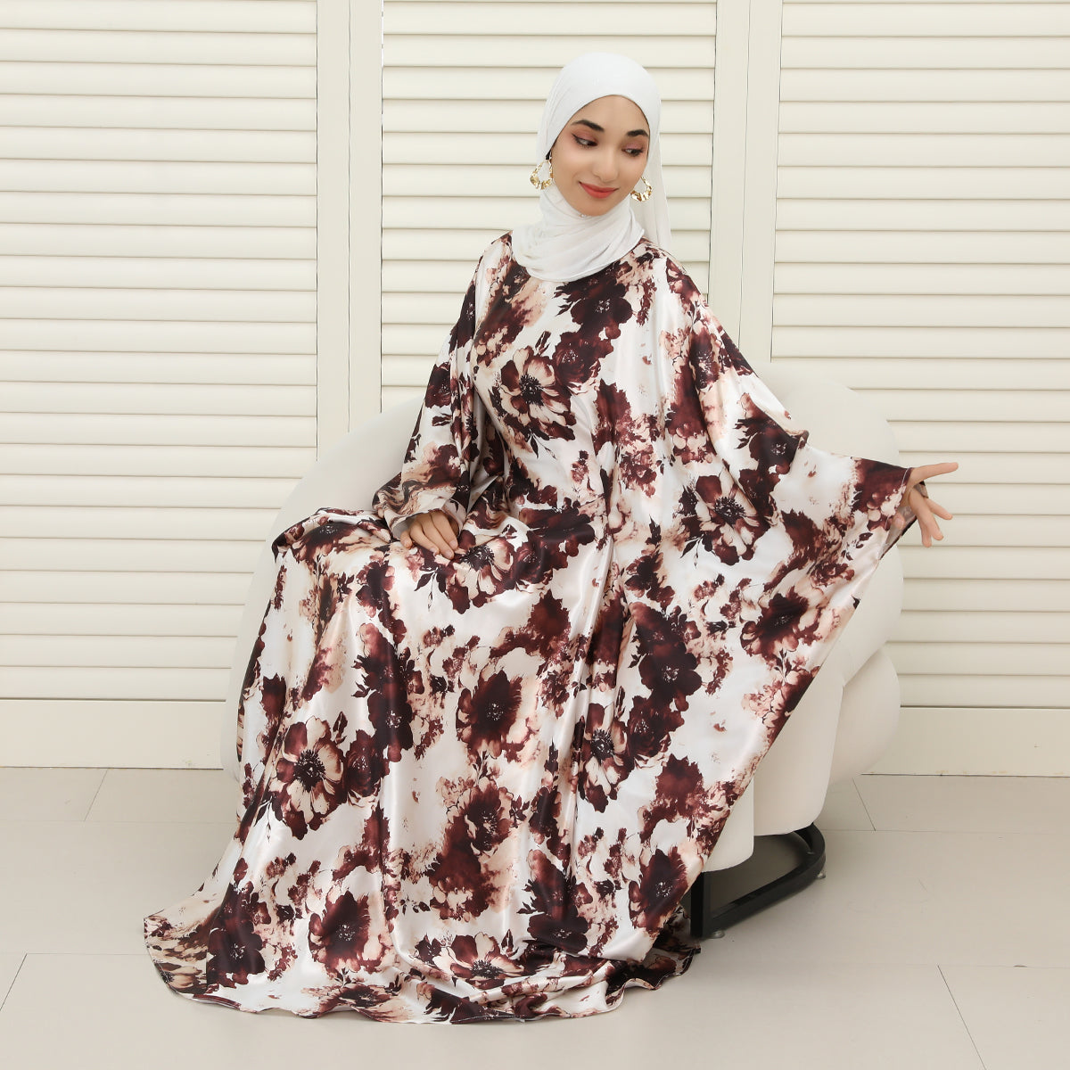 Oversized Batwing Abaya with Hidden Belt & Zipper (NCK004)
