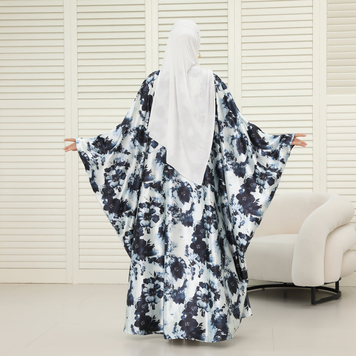 Oversized Batwing Abaya with Hidden Belt & Zipper (NCK004)