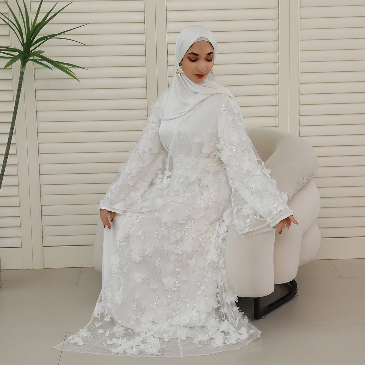 4-Piece 3D Floral Applique Abaya Set with Sheer Overlay – Elegant Occasionwear for Muslim Women-Preorder (NCS012)