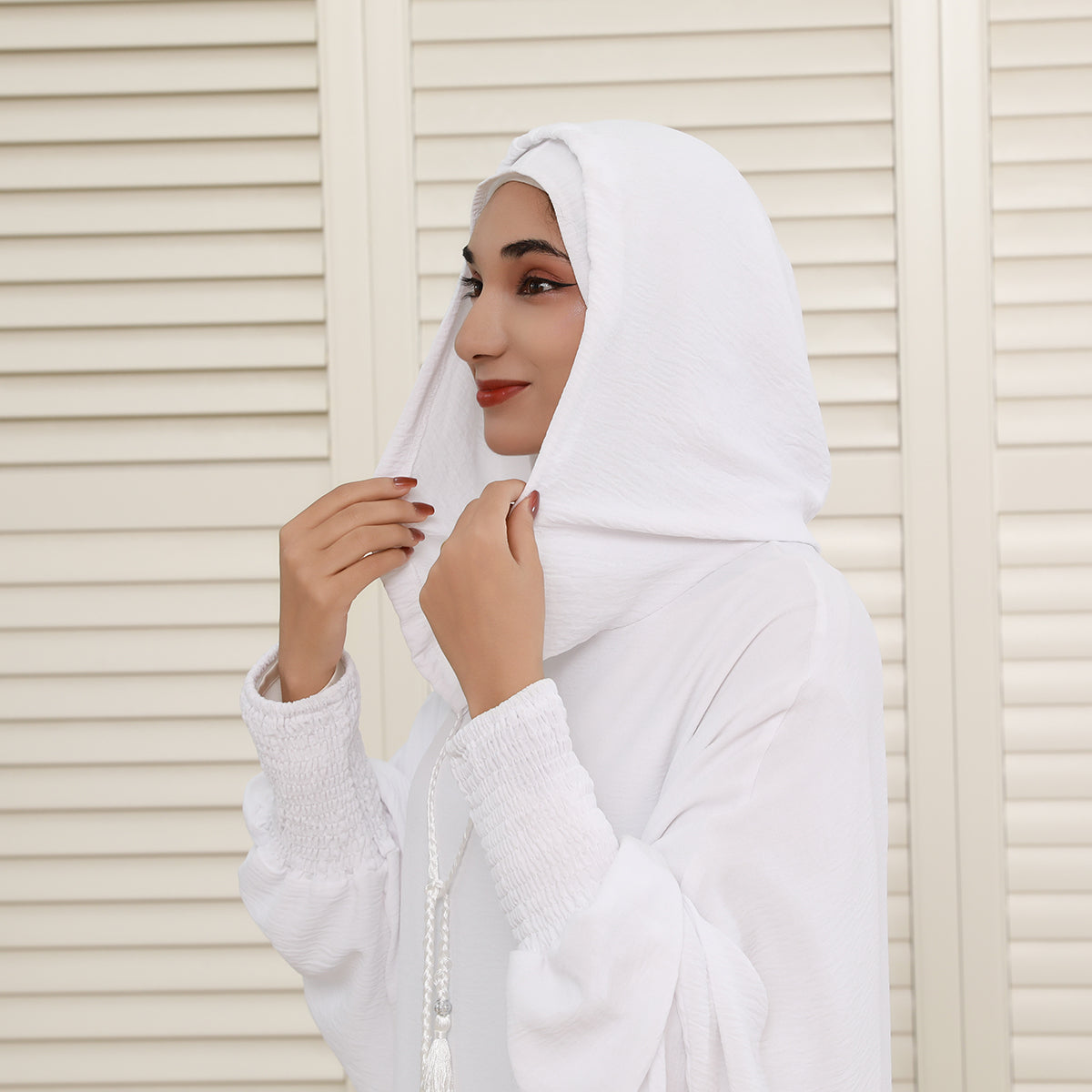Solid colored hoodie with hat abaya (NCA005)