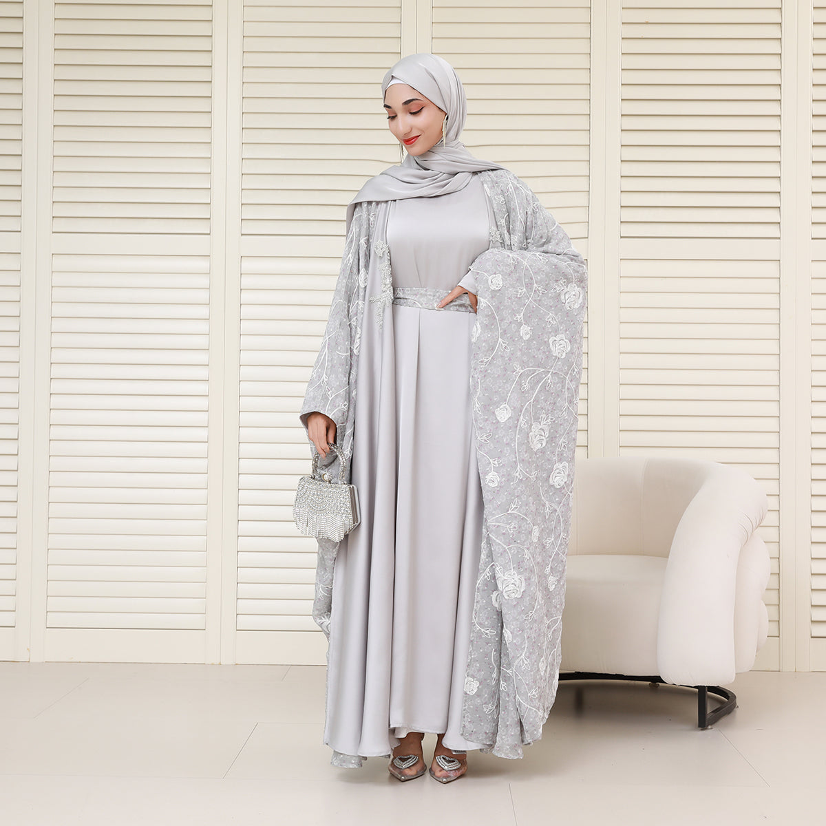 Reversible 4-Piece Batwing Abaya Set – Armani Satin & Embroidered Chiffon (NCS018)
