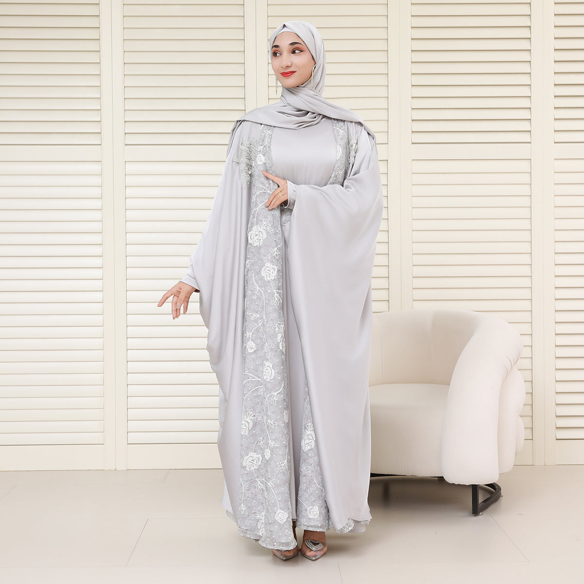 Reversible 4-Piece Batwing Abaya Set – Armani Satin & Embroidered Chiffon (NCS018)