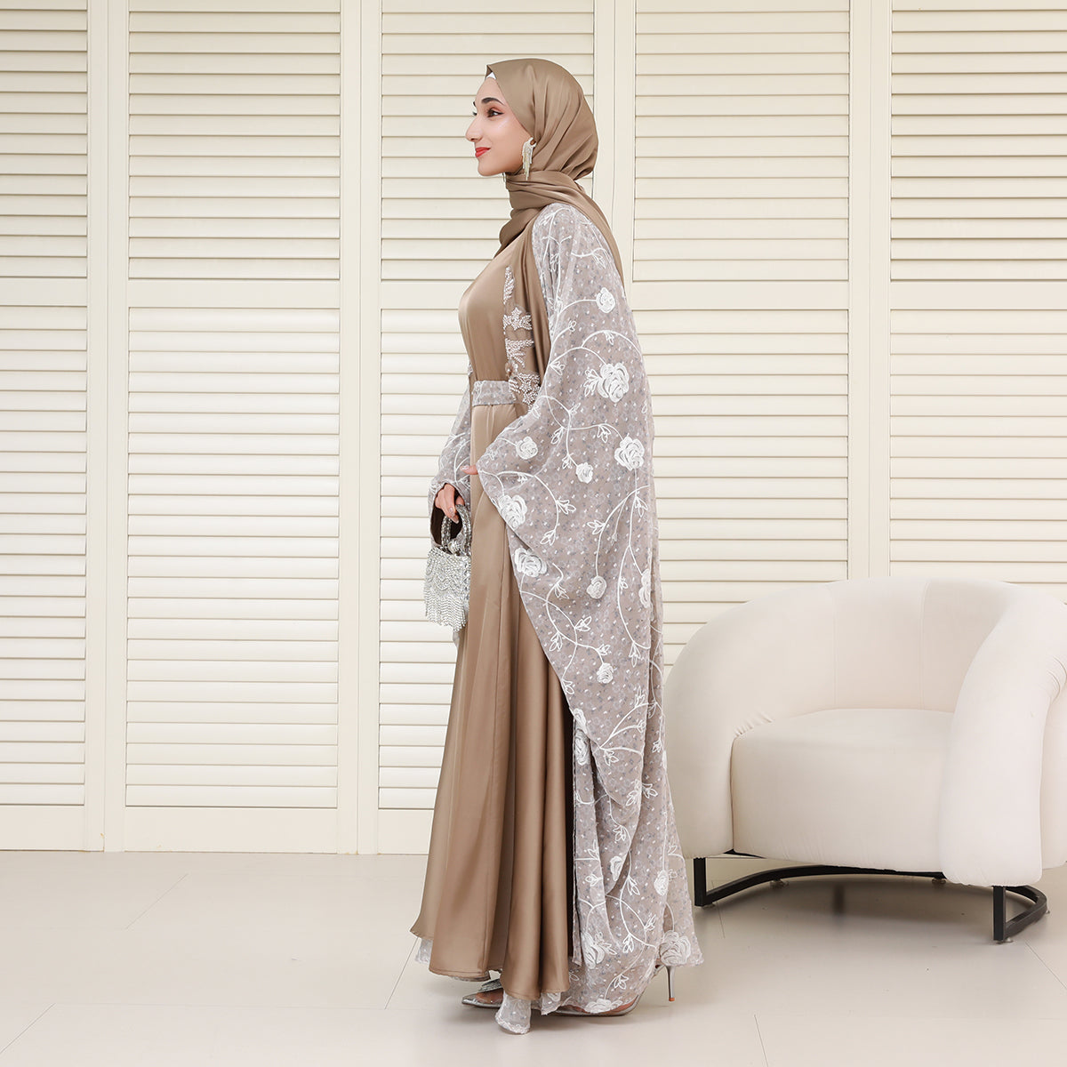 Reversible 4-Piece Batwing Abaya Set – Armani Satin & Embroidered Chiffon (NCS018)