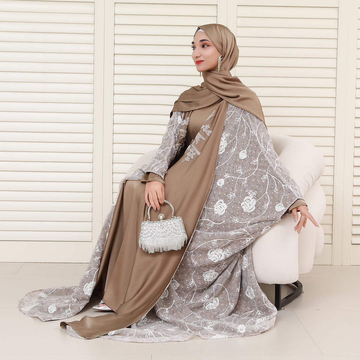 Reversible 4-Piece Batwing Abaya Set – Armani Satin & Embroidered Chiffon (NCS018)