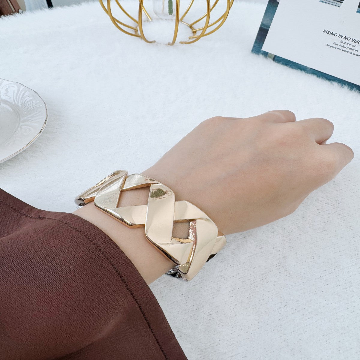 Gold-Plated Openable Wide Cuff Bracelet with Pearls – Elegant Statement Jewelry for Women(NCJ004)