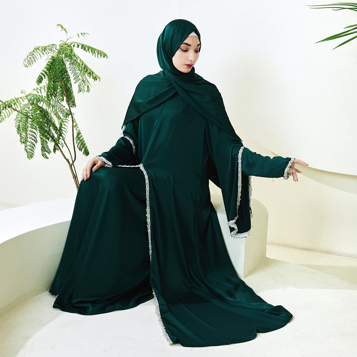 Rhinestone-Trim Inner Dress & Zippered Cape Abaya Set – Pre-Order (NCS011)