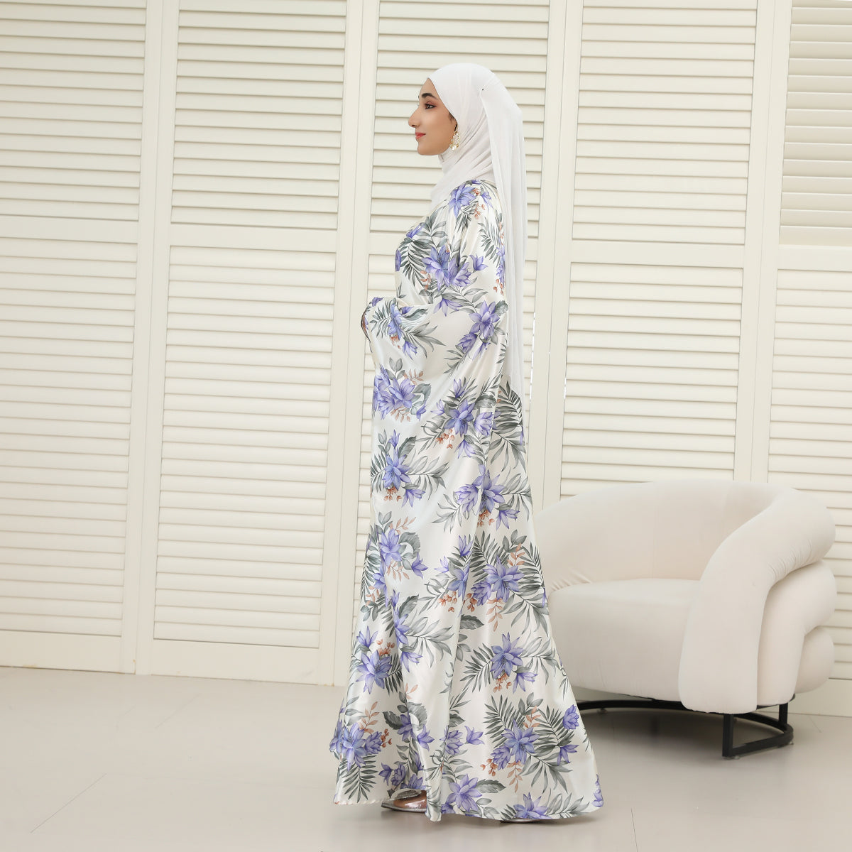 Oversized Batwing Abaya with Hidden Belt & Zipper (NCK004)