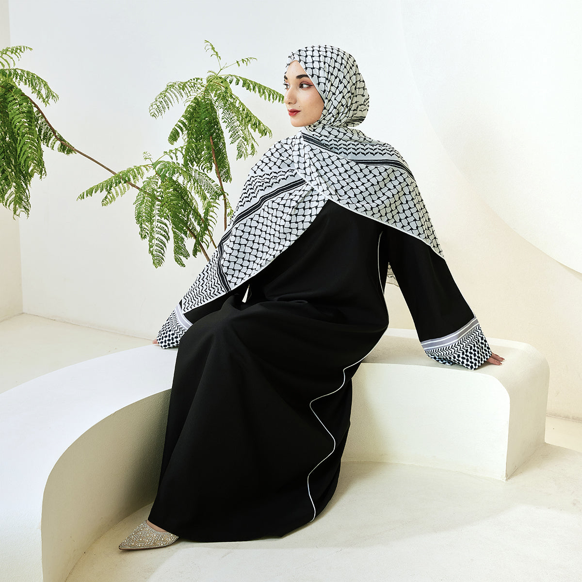 Qahira Keffiyeh Abaya-Handcrafted Embroidered (NCA009)
