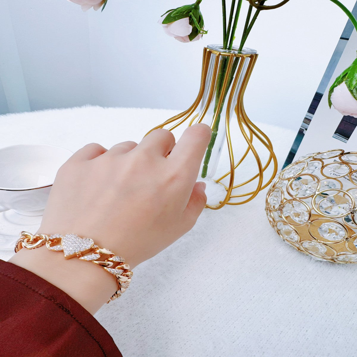 Gold Textured Alloy Bracelet – Adjustable Minimalist Bangle for Women(NCJ005)