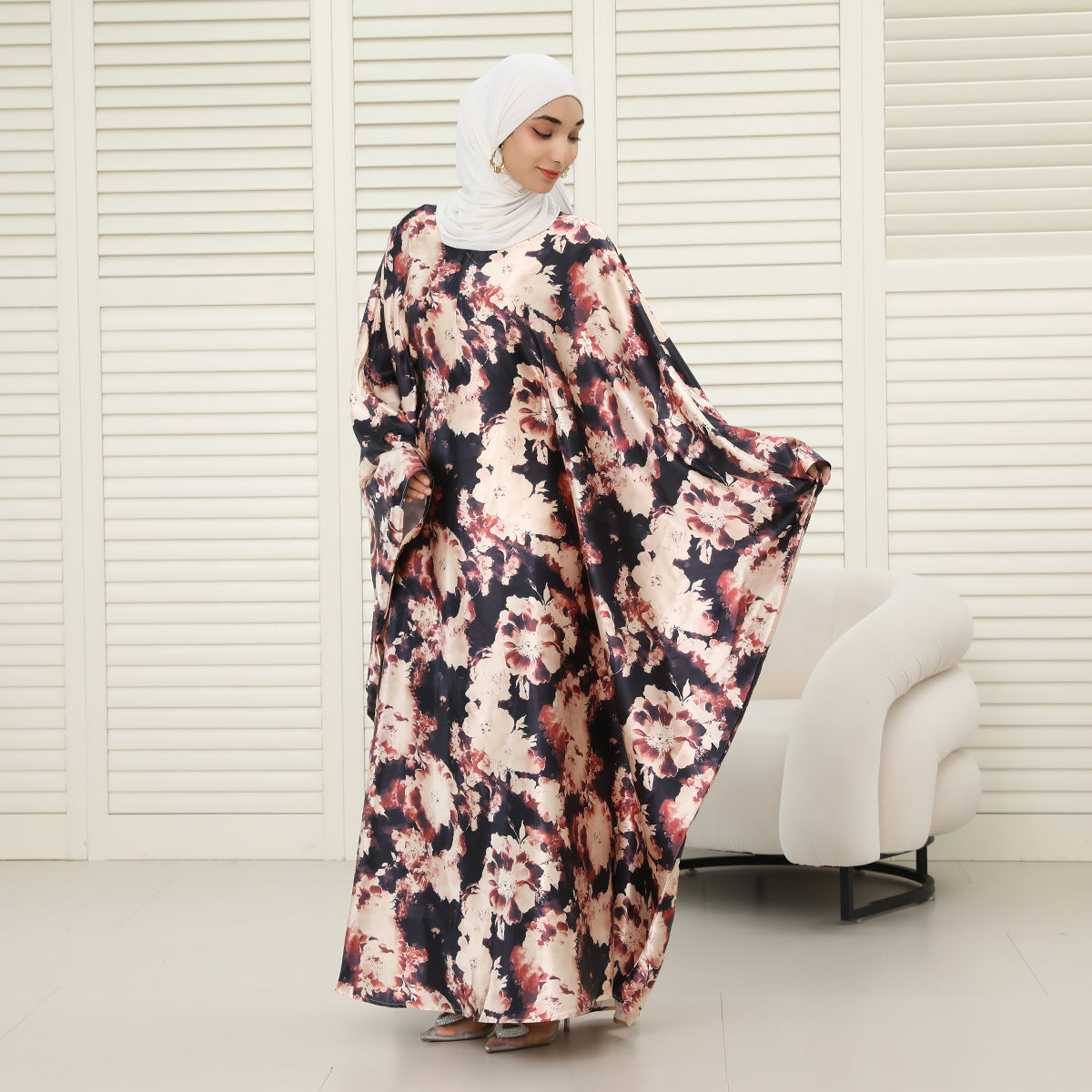 Oversized Batwing Abaya with Hidden Belt & Zipper (NCK004)