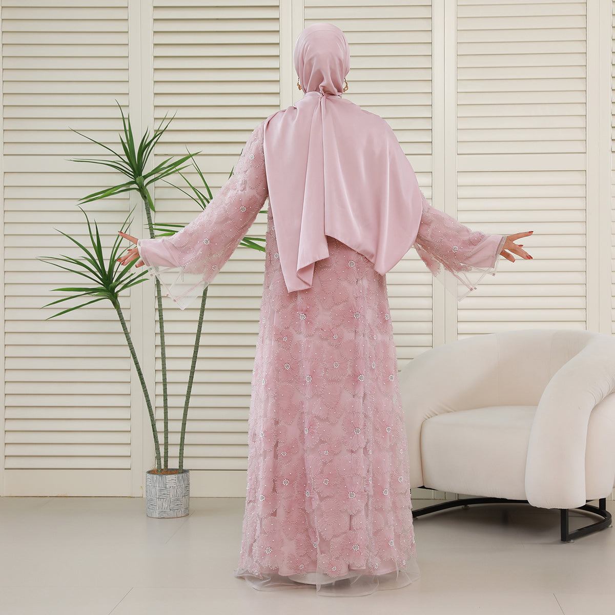 Floral Embroidered 4-Piece Abaya Set – Luxury Occasionwear Modest Dress (NCS013)
