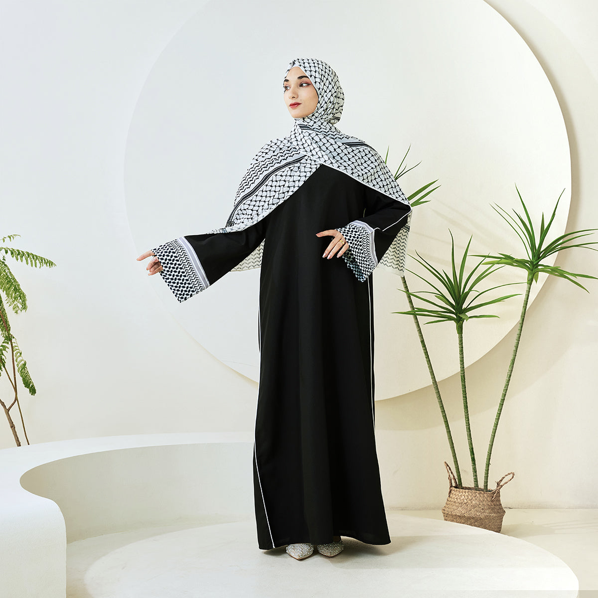 Qahira Keffiyeh Abaya-Handcrafted Embroidered (NCA009)