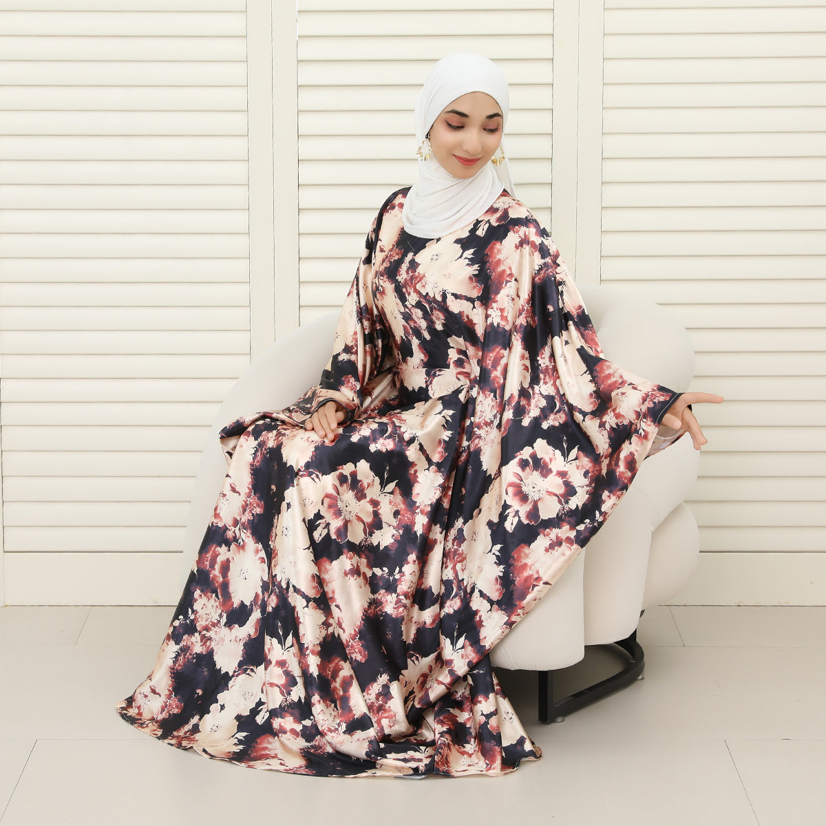 Oversized Batwing Abaya with Hidden Belt & Zipper (NCK004)