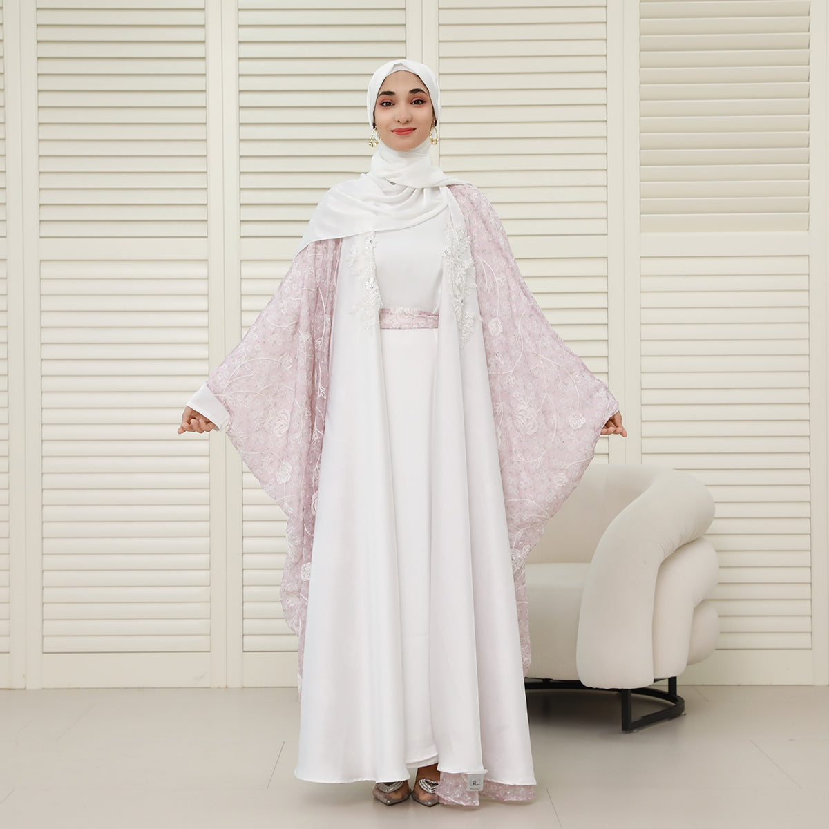 Reversible 4-Piece Batwing Abaya Set – Armani Satin & Embroidered Chiffon (NCS018)