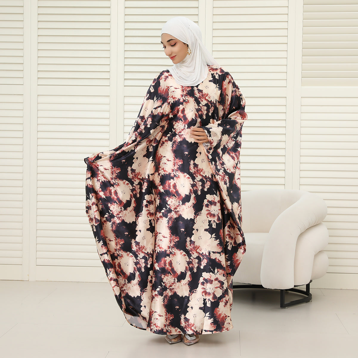 Oversized Batwing Abaya with Hidden Belt & Zipper (NCK004)