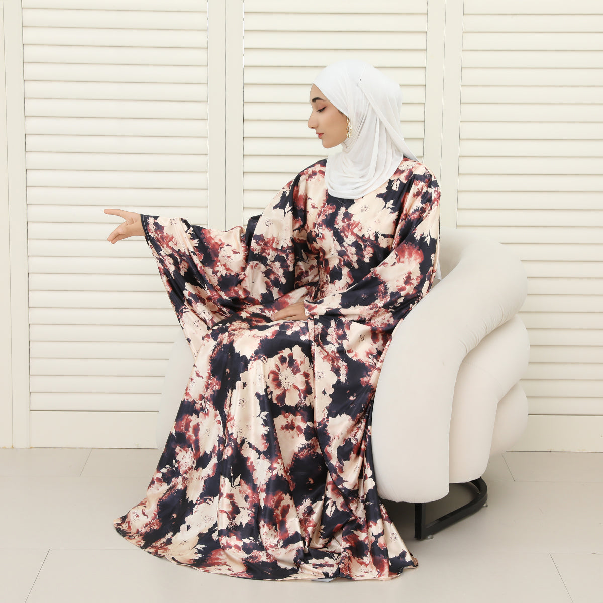 Oversized Batwing Abaya with Hidden Belt & Zipper (NCK004)