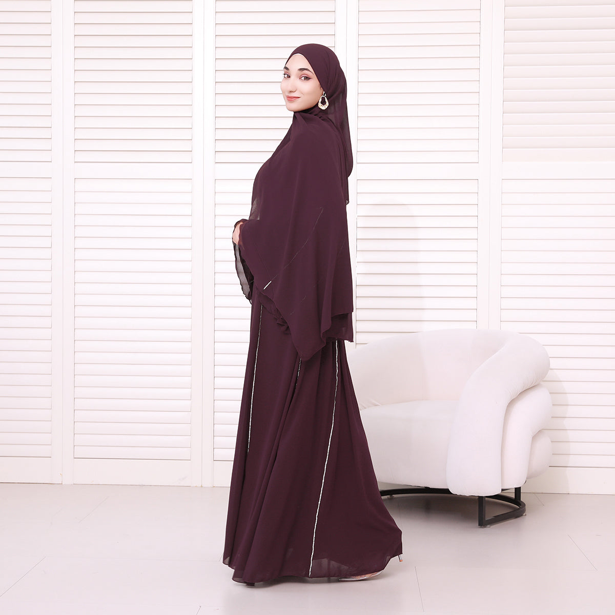 Elegant Bell Sleeve Maxi Abaya with Matching Hijab – Flowing Chiffon with Silver Trim(NCS019)