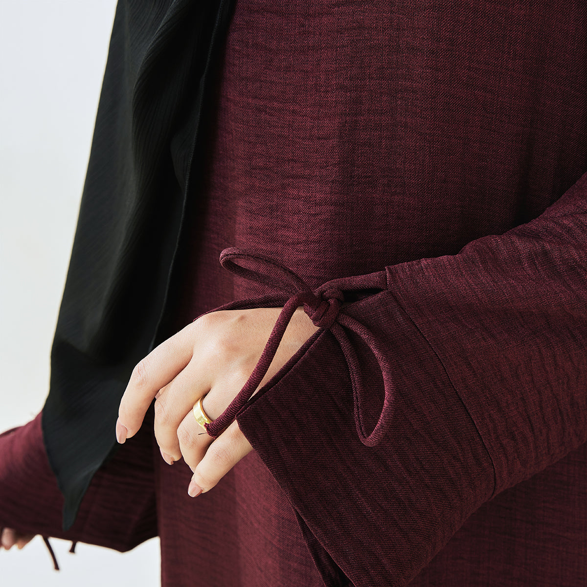 Casual Solid Color Long Robe with Tie-Detail Sleeves – Available in Multiple Colors (NCA011)