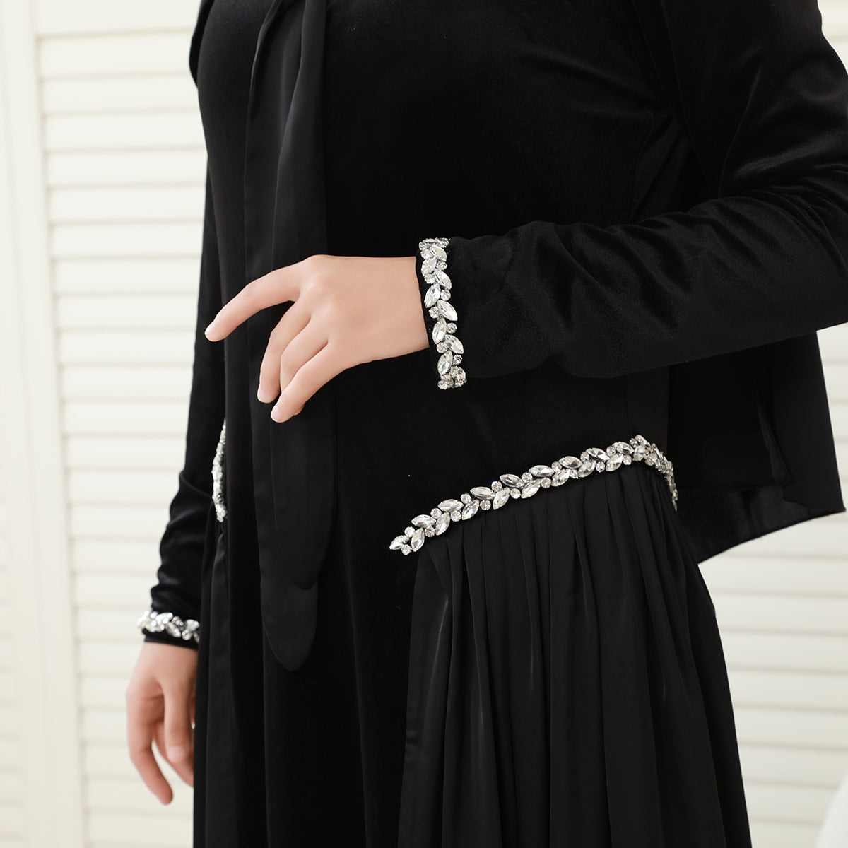Navy Collar Velvet Satin Abaya Set with Hijab – Fall Modest Fashion (NCS016)