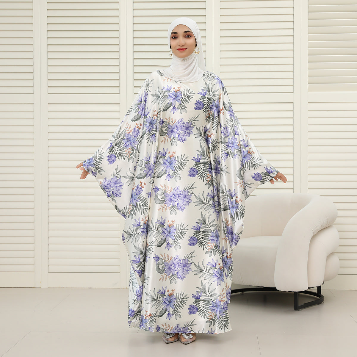 Oversized Batwing Abaya with Hidden Belt & Zipper (NCK004)