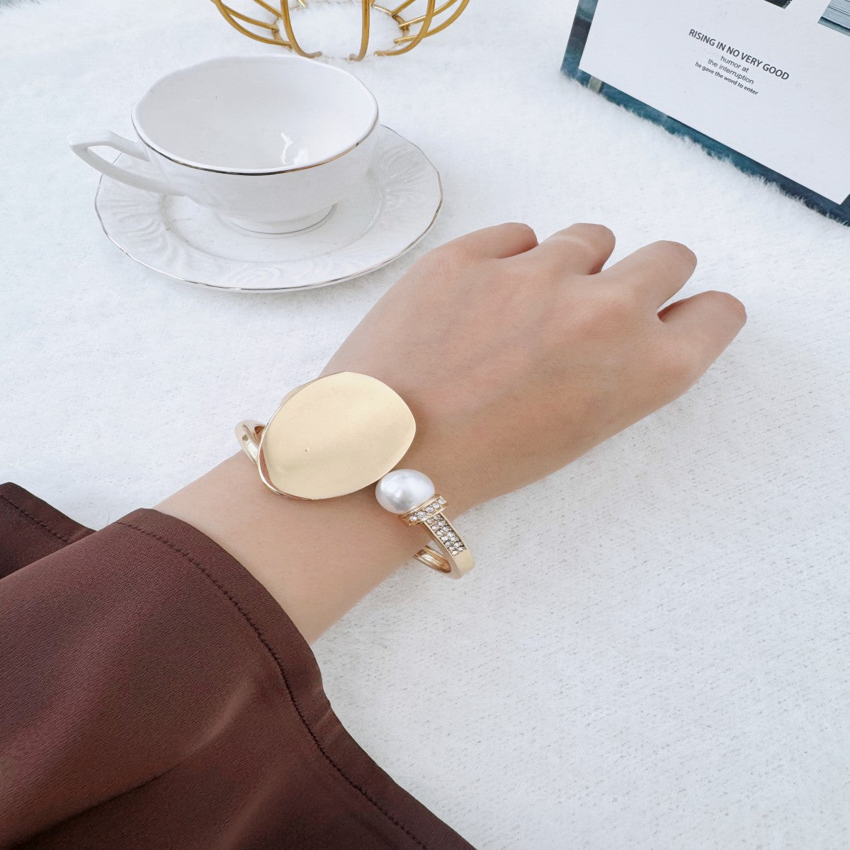 Gold-Plated Openable Wide Cuff Bracelet with Pearls – Elegant Statement Jewelry for Women(NCJ004)