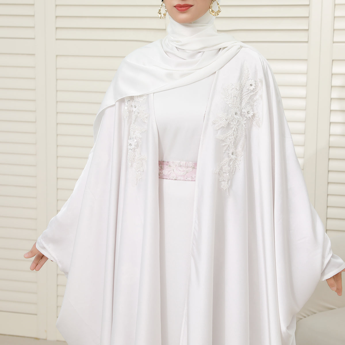 Reversible 4-Piece Batwing Abaya Set – Armani Satin & Embroidered Chiffon (NCS018)