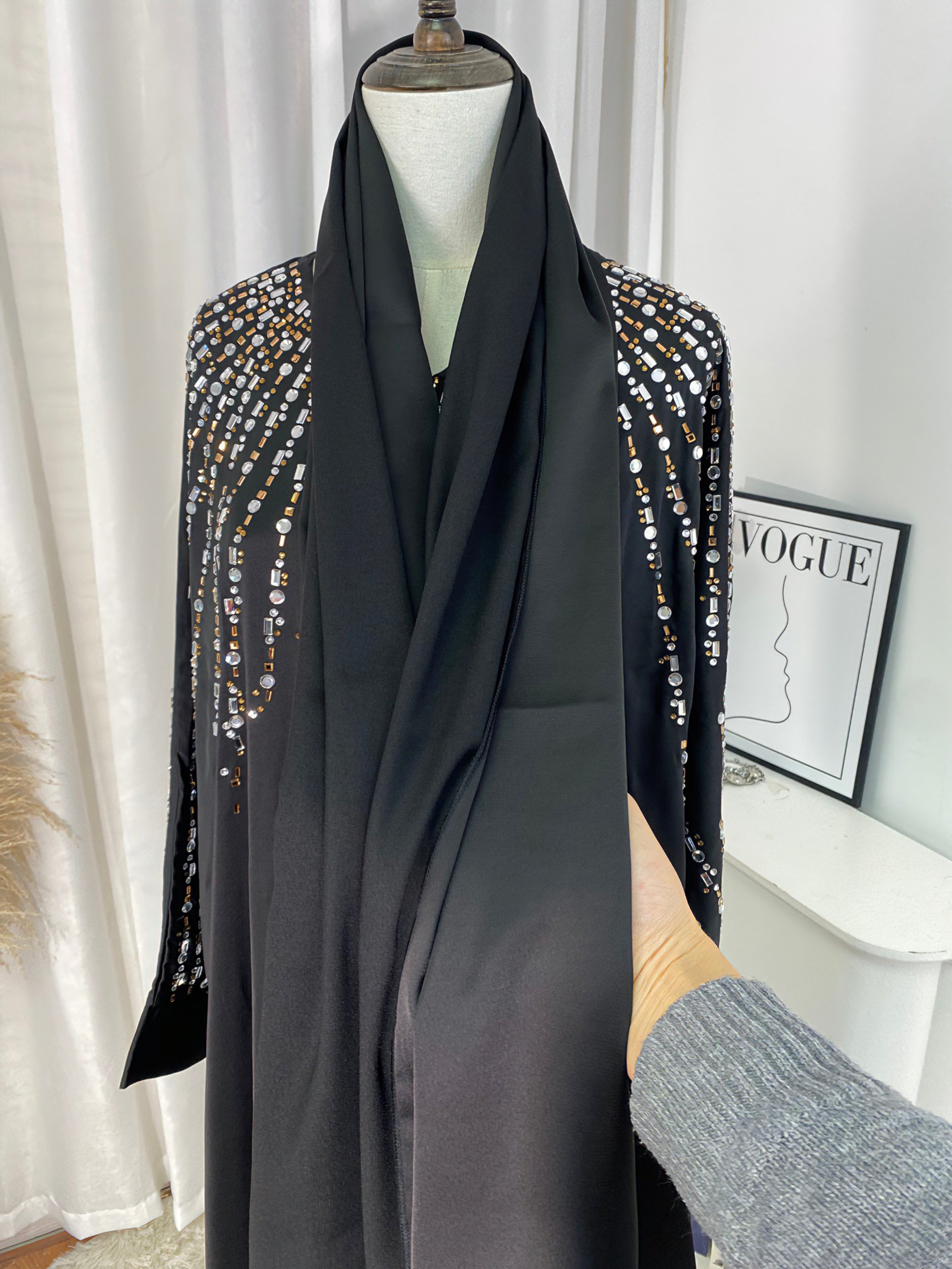 Rhinestone Embellished Abaya Dress with Hijab – Front Zipper Modest Kaftan with Pockets for Women (S–XXL)