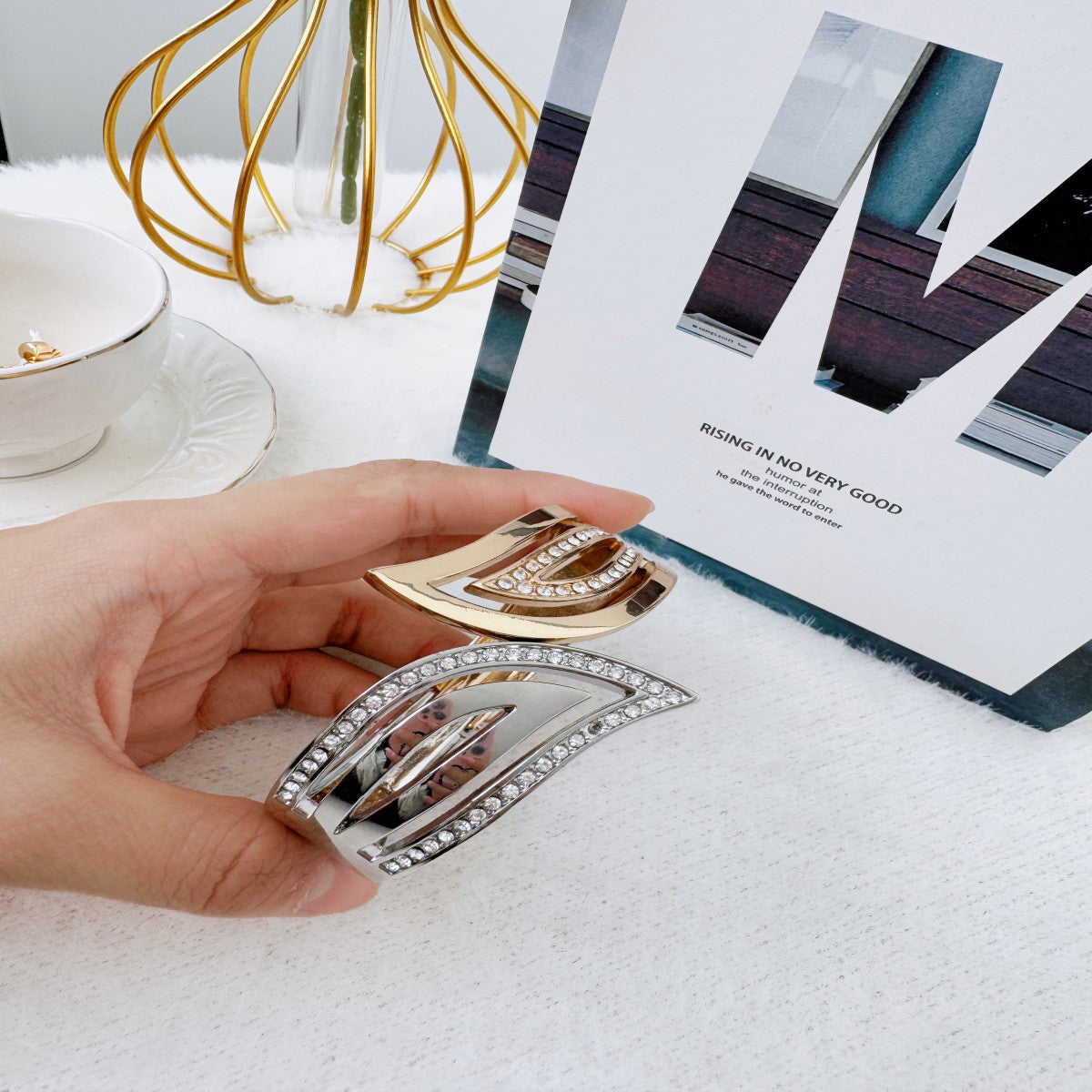 Gold-Plated Openable Wide Cuff Bracelet with Pearls – Elegant Statement Jewelry for Women(NCJ004)