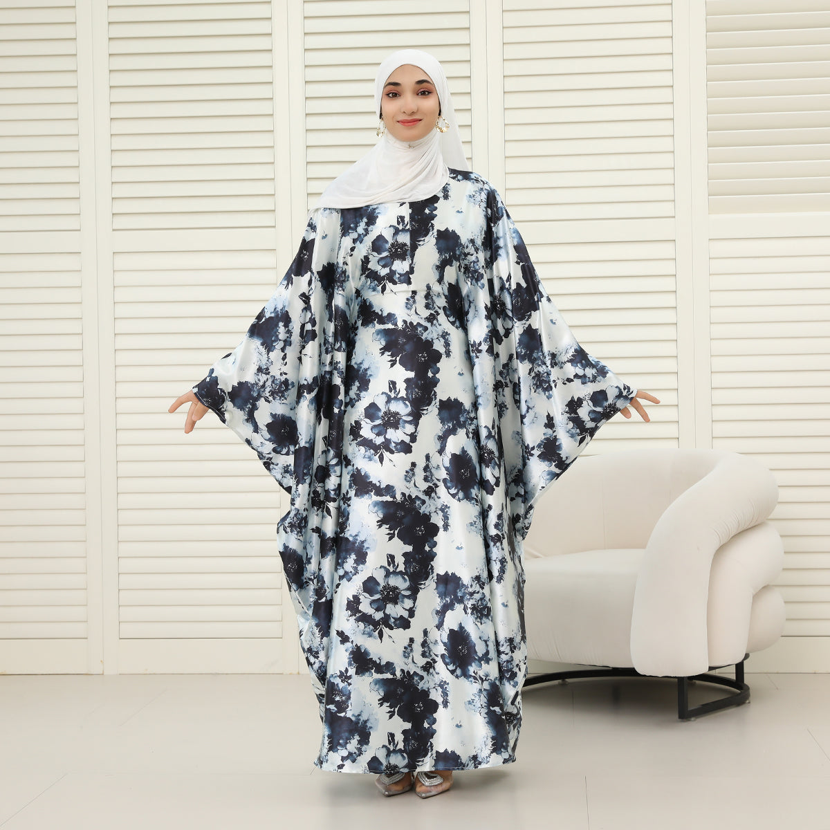 Oversized Batwing Abaya with Hidden Belt & Zipper (NCK004)