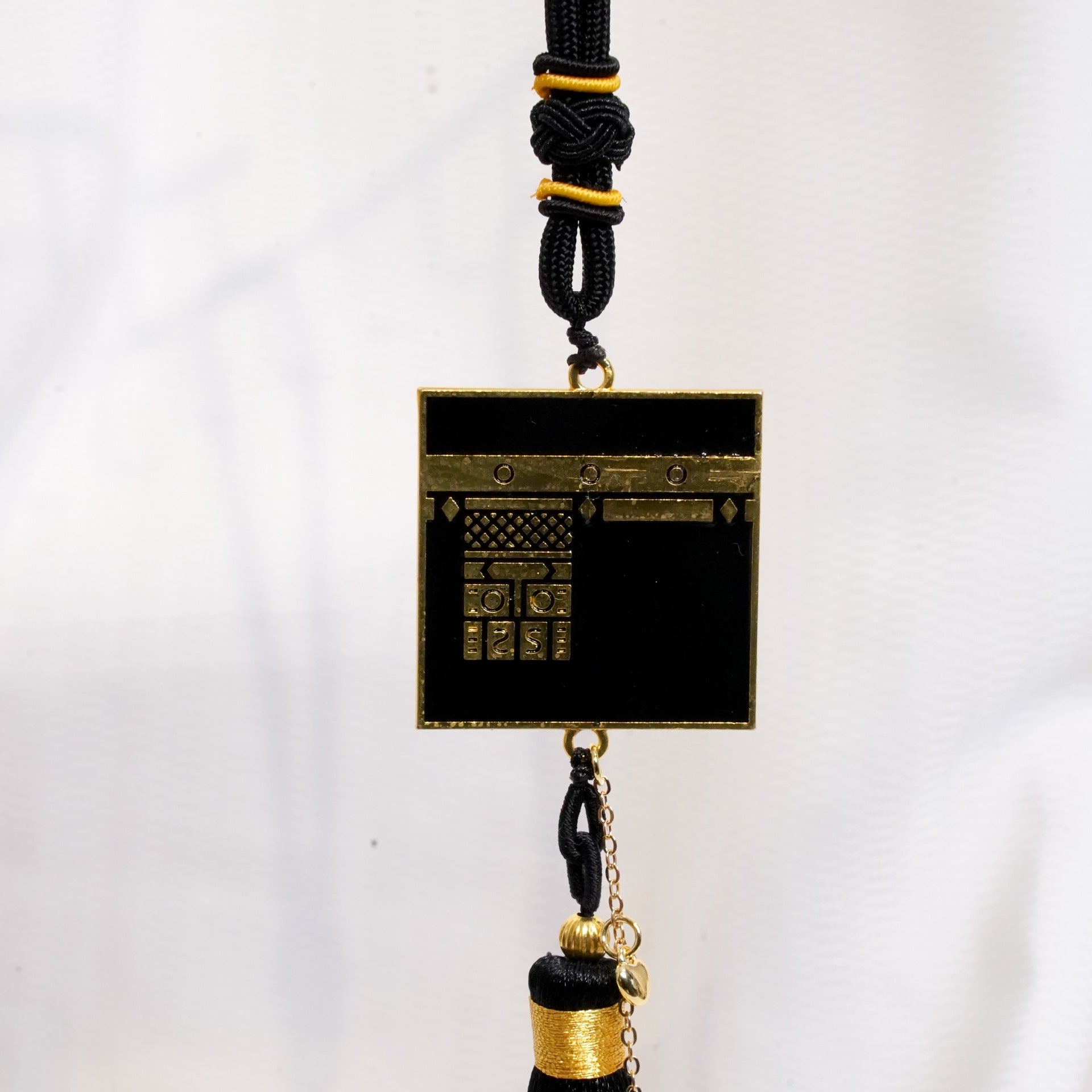 NCD002 Islamic Car Hanging Set – Medina Green Dome & Mecca Kaaba Tassel Ornaments (2-Pack)