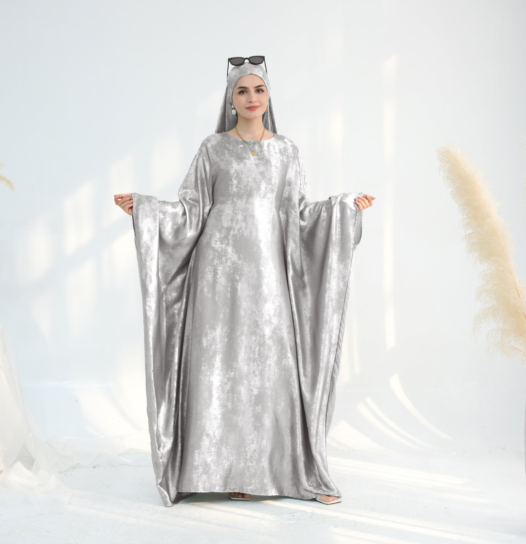 Luxe Metallic-Embroidered Abaya Dress – Oversized Modest Gown for All Body Types (NCK003)