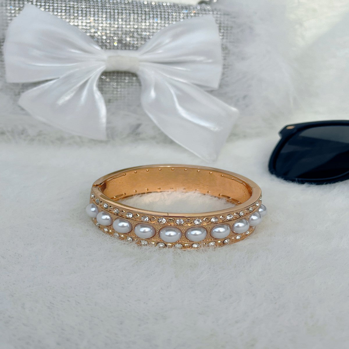 Gold-Plated Openable Wide Cuff Bracelet with Pearls – Elegant Statement Jewelry for Women(NCJ004)